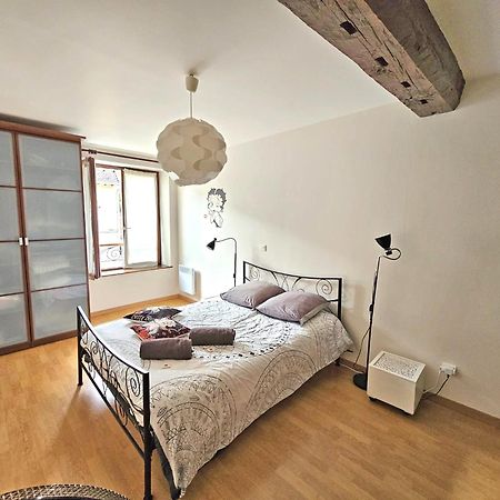 Triplex Sisley - Maison Atypique Avec Cour Exterieure Moret-sur-Loing Exterior photo